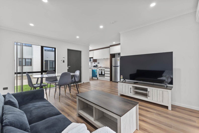 101D Tui Road, Papatoetoe, Auckland - Carousel 1