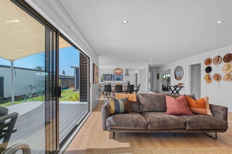 130A Wairau Road, Oakura, Oakura - Carousel 2