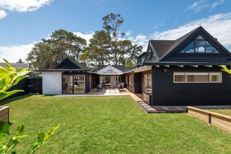 86 Becroft Drive, Forrest Hill, Auckland - Carousel 1