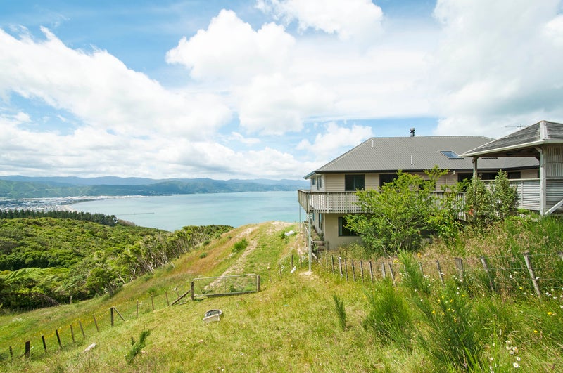 150 Horokiwi Road, Horokiwi, Wellington - Carousel 1