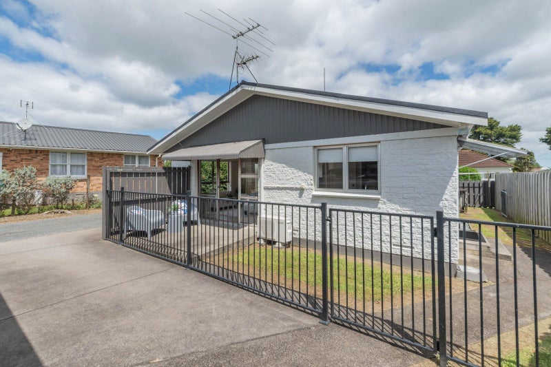 1/58 Great South Road, Papakura, Auckland - Carousel 1
