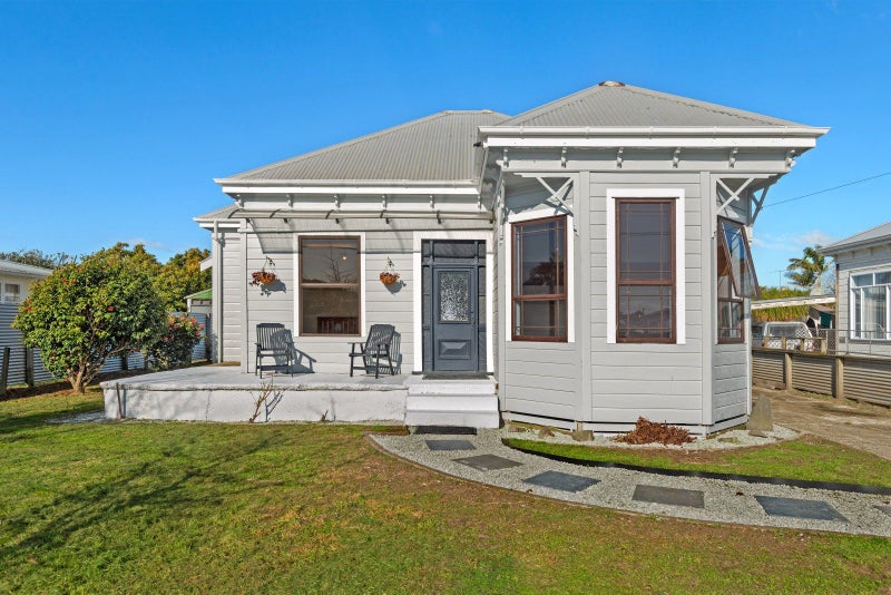 8 Waverley Street, Elgin, Gisborne - Carousel 1