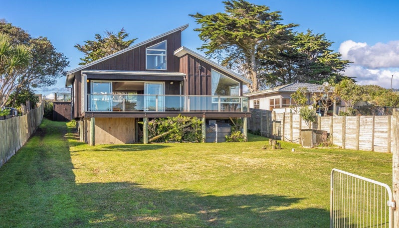 8 Rodney AVE, Te Horo Beach, Te Horo Beach - Carousel 1