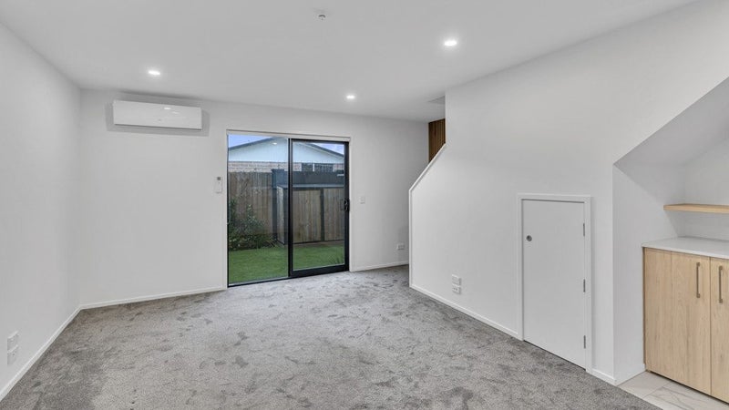 8/5 Shearer Avenue, Papanui, Christchurch - Carousel 1