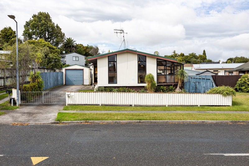 14 Tupelo Street, Pukete, Hamilton - Carousel 1