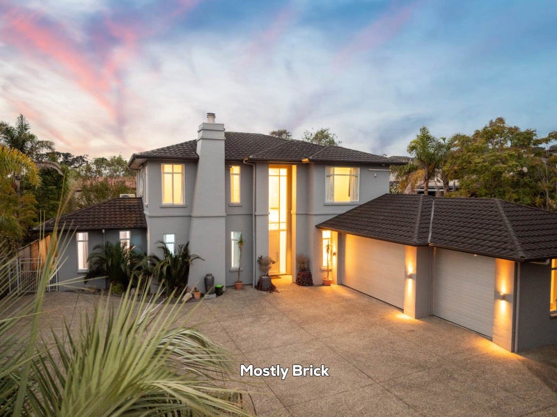 12 Armstrong Farm Drive, East Tamaki Heights, Auckland - Carousel 1