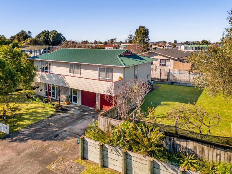 1 Te Rima Place, Bell Block, New Plymouth - Carousel 1