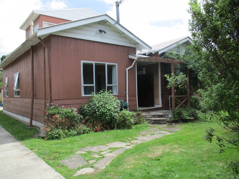 36 Hereford Street, West End, Palmerston North - Carousel 1