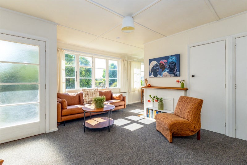 31 Whitcombe Street, Temuka - Carousel 1