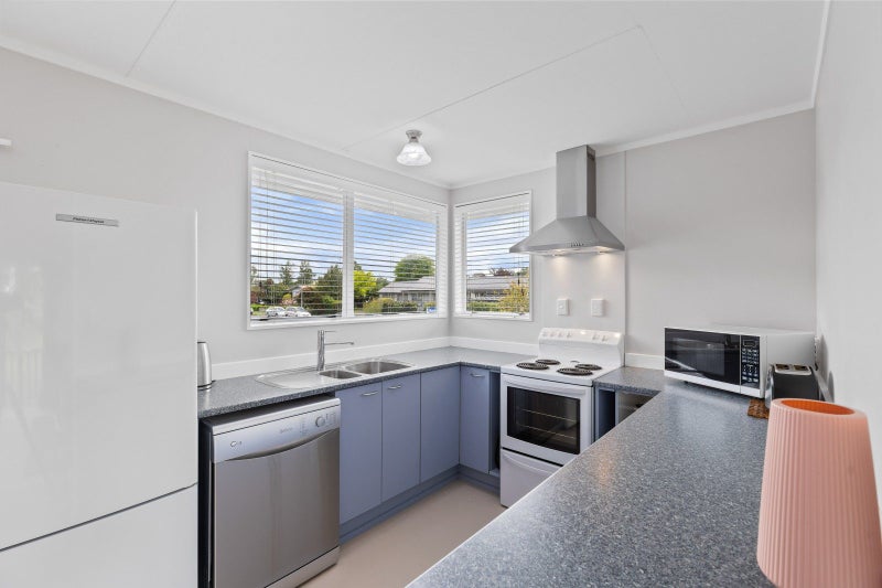 39 Hibiscus Avenue, Hamilton Lake, Hamilton - Carousel 2