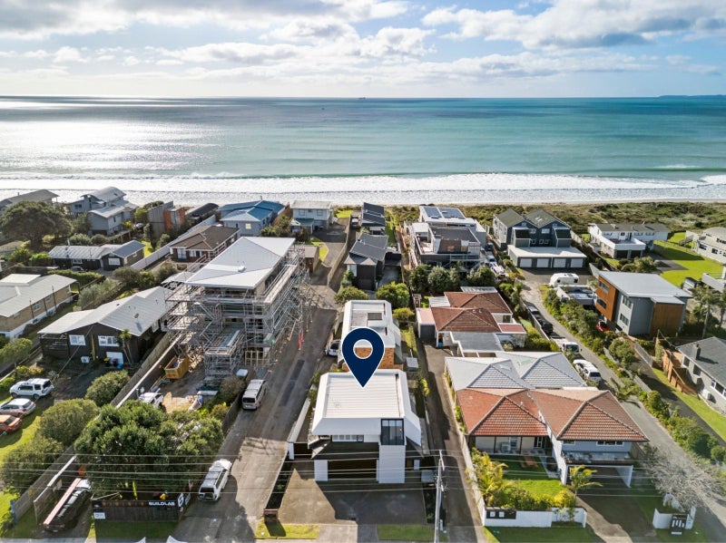157 Oceanbeach Road, Mount Maunganui, Mount Maunganui - Carousel 1
