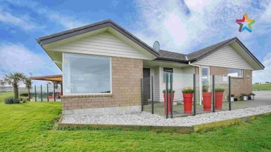541A Winton Hedgehope Highway, Browns, Winton - Carousel 1