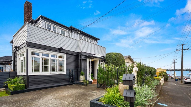 12 Church Street, Devonport, Auckland - Carousel 1