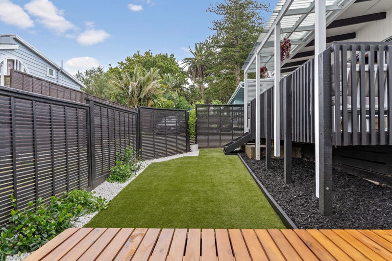 2/24 Arthur Street, Onehunga, Auckland - Carousel 12