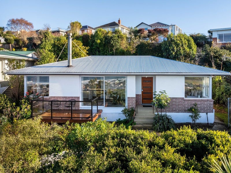 14 Seaview Terrace, Kew, Dunedin - Carousel 2