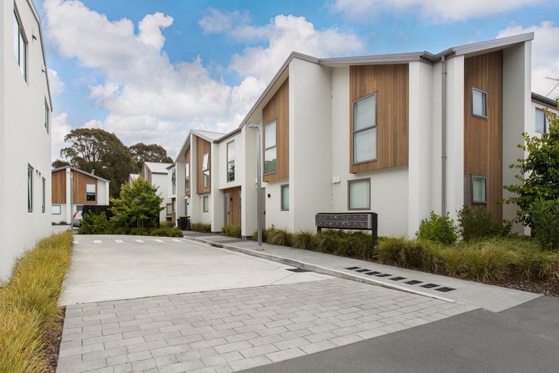 11/7 Lindores Street, Addington, Christchurch - Carousel 1