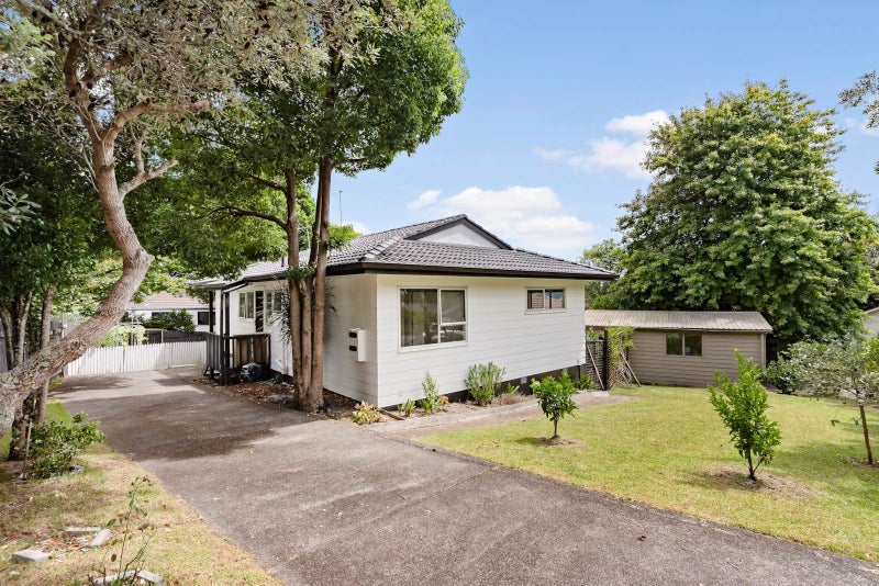 28 Santiago Crescent, Unsworth Heights, Auckland - Carousel 1