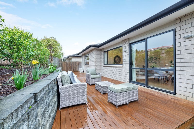 67D Sabulite Road, Kelston, Auckland - Carousel 1