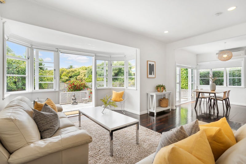 67A Premier Avenue, Point Chevalier, Auckland - Carousel 2