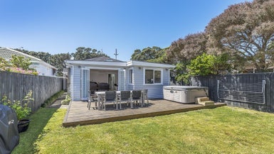 44 Monro Street, Seatoun, Wellington - Carousel 1