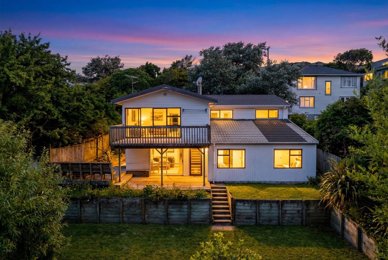 57 Handyside Street, Tawa, Wellington - Carousel 1