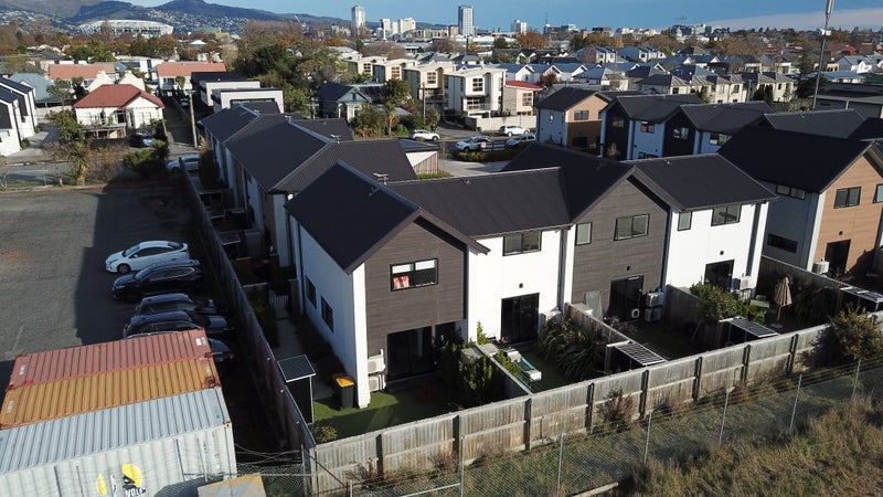 14/105 Purchas Street, Edgeware, Christchurch - Carousel 1