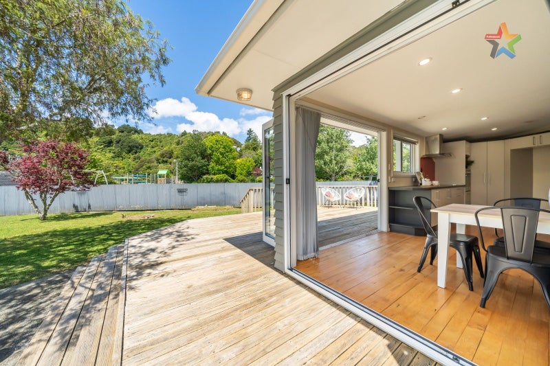 2 Molloys Road, Te Marua, Upper Hutt - Carousel 1