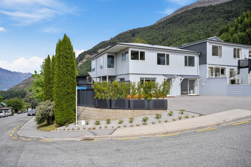 2 Dart Place, Fernhill, Queenstown - Carousel 2