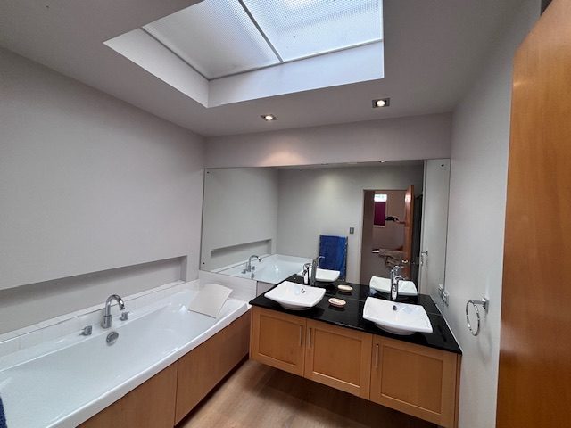 1/15A Takutai Avenue, Bucklands Beach, Auckland - Carousel 21