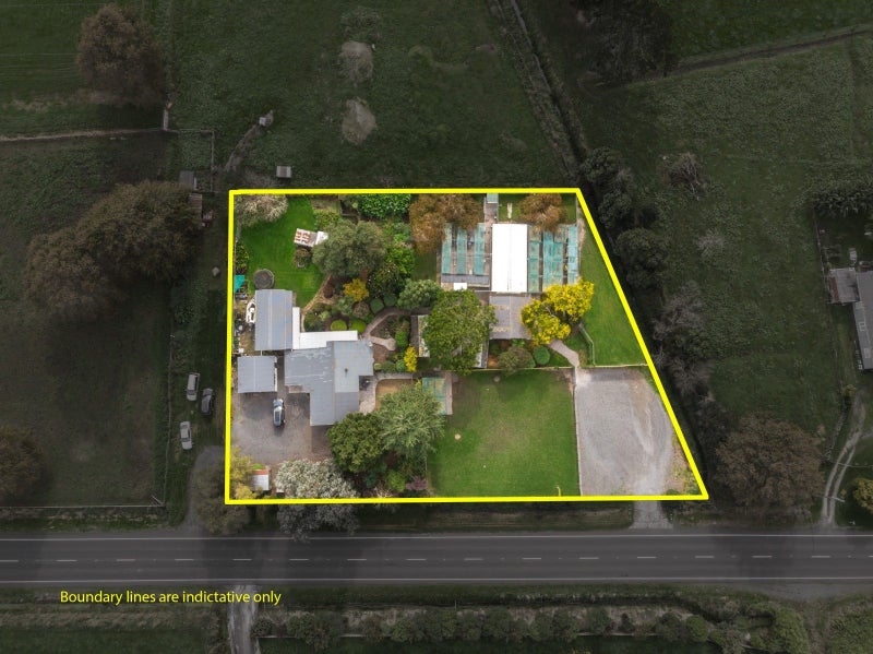 721 State Highway 25, Thames - Carousel 25