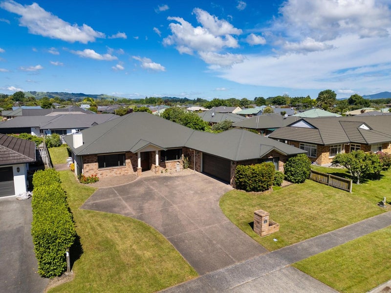 14 Mirbeck Avenue, Cambridge, Cambridge - Carousel 25