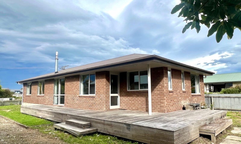 17 Seddon Street, Temuka - Carousel 1