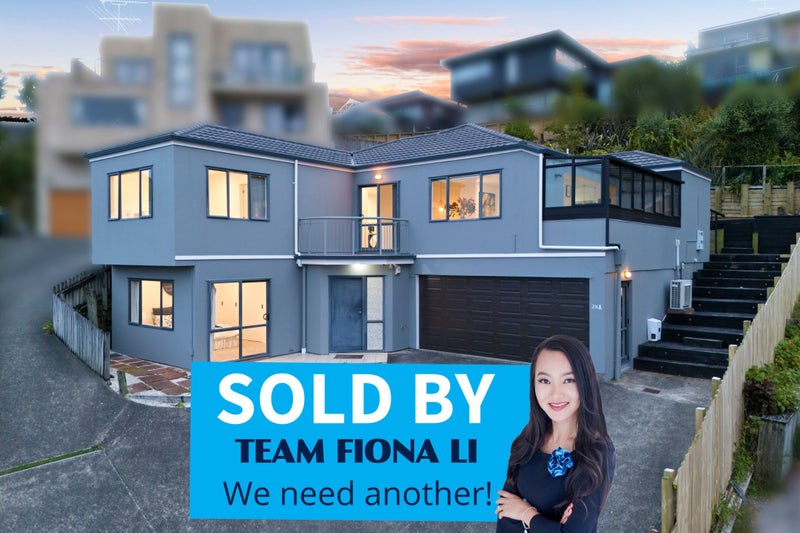 28A Stephen Lysnar Place, Hillsborough, Auckland - Carousel 1