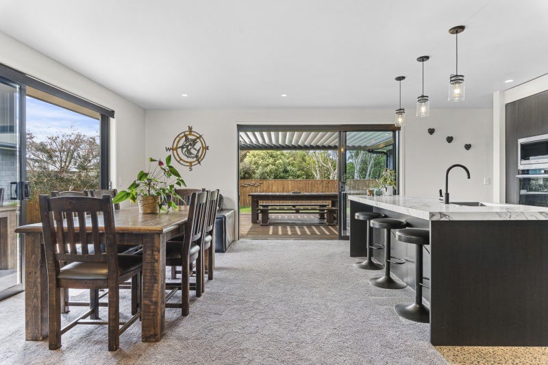 52 Dillon Drive, Bell Block, New Plymouth - Carousel 2