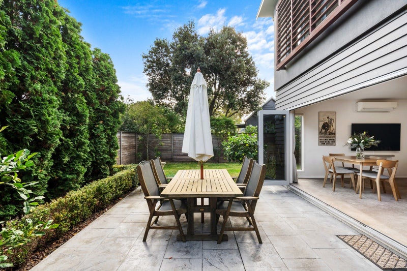 10 Winston Lane, Ahuriri, Napier - Carousel 1