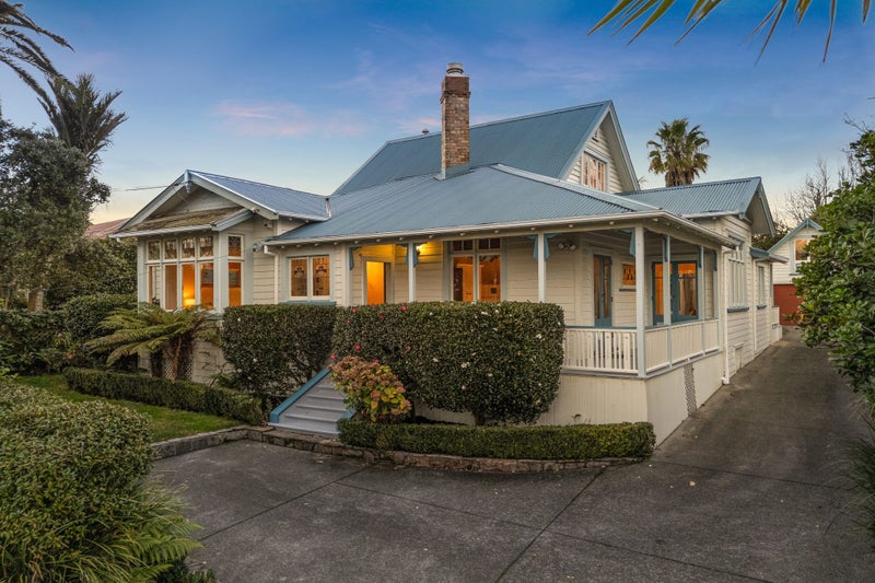 1 Plunket Road, Mount Eden, Auckland - Carousel 1