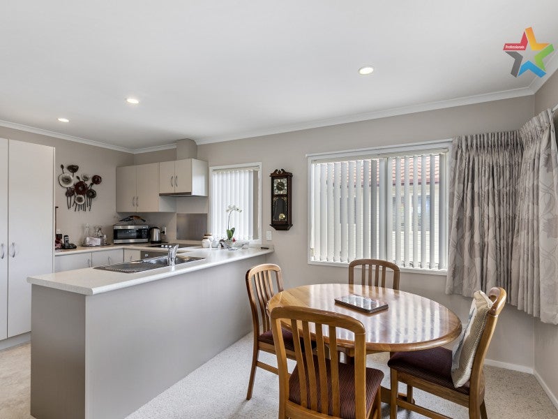 38 Woodland Mews, Wainuiomata, Lower Hutt - Carousel 2