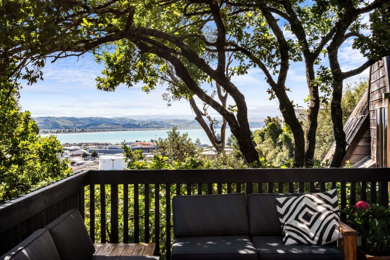 35 Burns Road, Hospital Hill, Napier, Hawke's Bay - Carousel 28