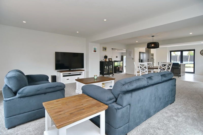 51 Eastwood Rise, Waimairi Beach, Christchurch - Carousel 2