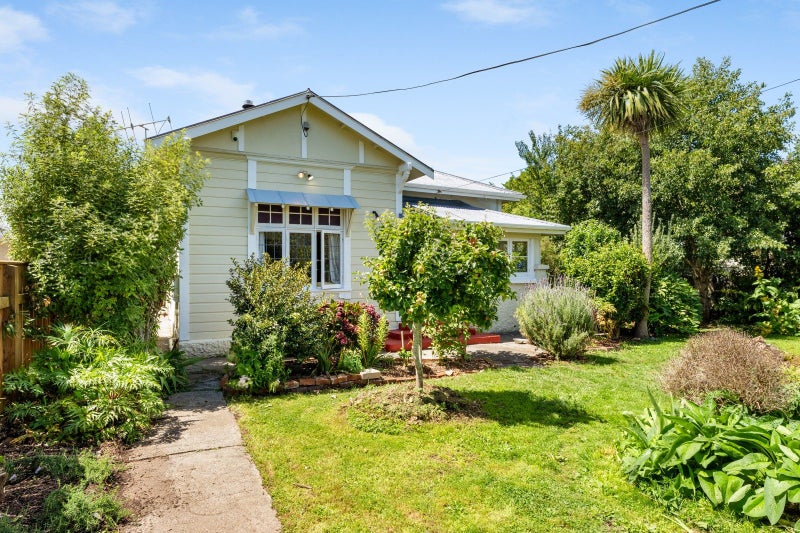 21 White Street, Whanganui East, Whanganui - Carousel 1