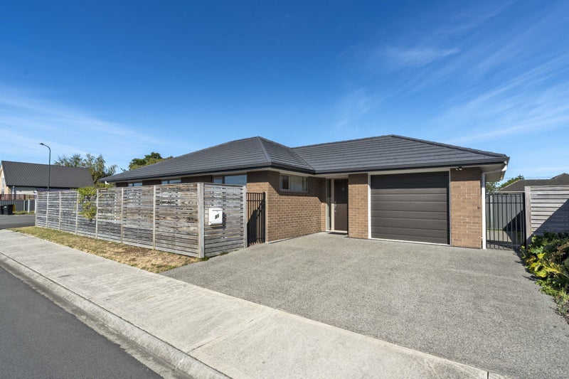 31 John McDonald Mews, Masterton, Masterton - Carousel 1