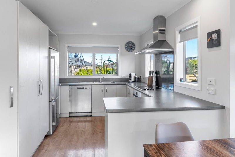 4 Gallipoli Place, Paraparaumu, Paraparaumu - Carousel 1