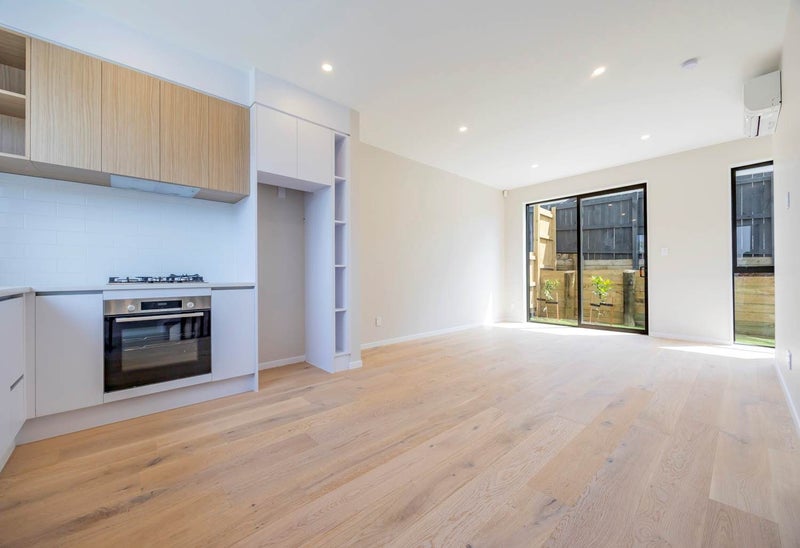 4 Meadowvale Avenue, Forrest Hill, Auckland - Carousel 2