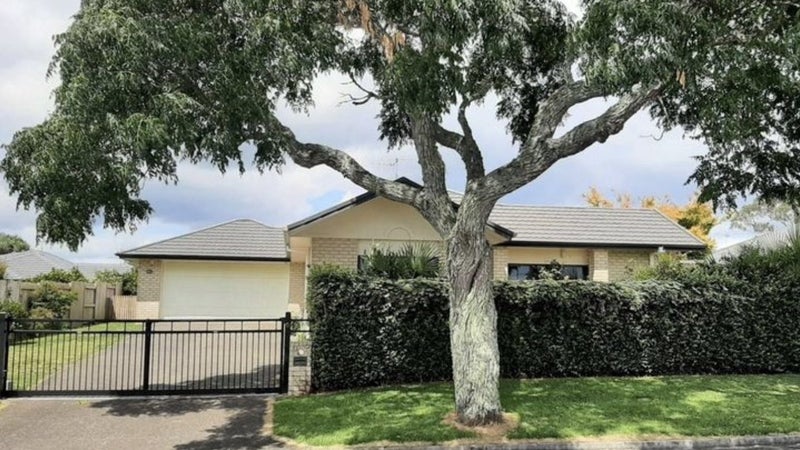 11 Kopu Drive, Pyes Pa, Tauranga - Carousel 1