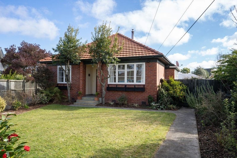 1/3 Dobson Street, Spreydon, Christchurch - Carousel 1