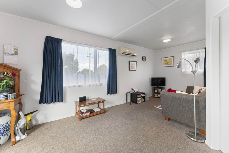 2/44 Laughton Street, Taupō - Carousel 11