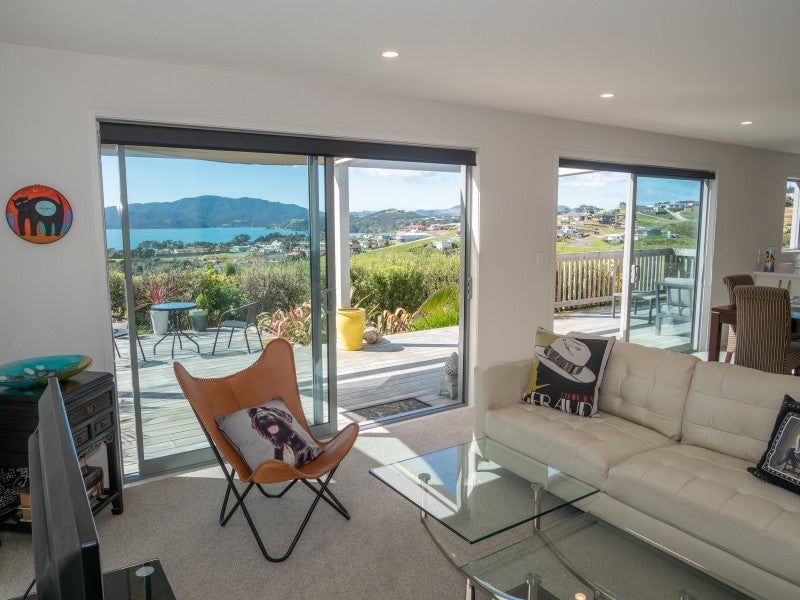 32 Cable Bay Block Road, Cable Bay, Cable Bay - Carousel 1
