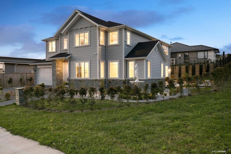 89 Ormonde Drive, Silverdale, Silverdale - Carousel 2