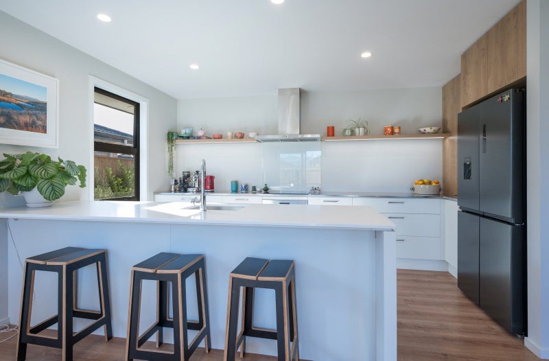5 Esher Lane, Richmond, Richmond - Carousel 2