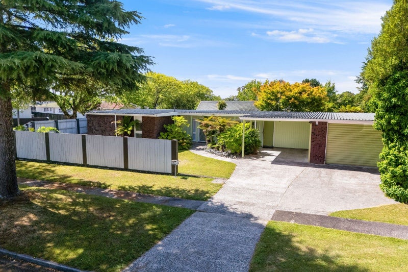 2 East Parkdale Street, Tokoroa, Tokoroa - Carousel 1